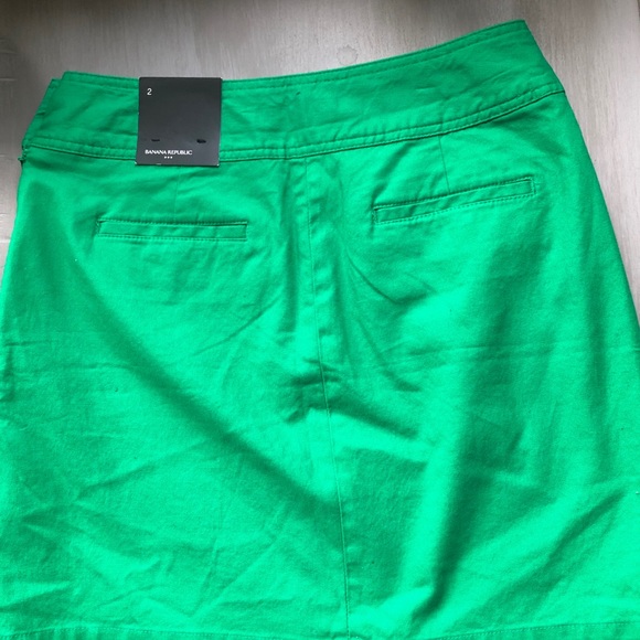 Green Banana Republic Skirt - Picture 2 of 4
